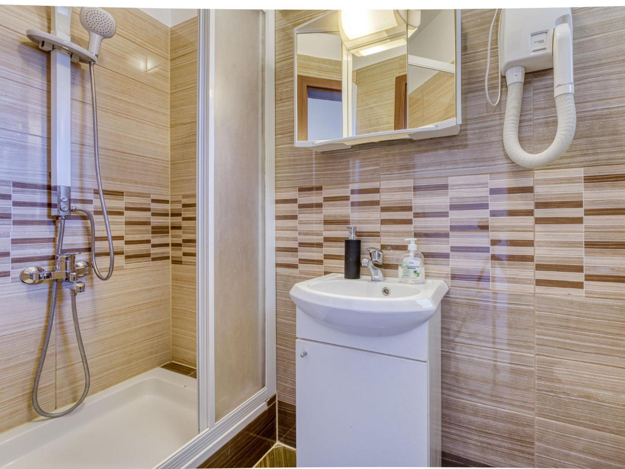 Apartment Laurus-1 By Interhome Lovran Εξωτερικό φωτογραφία