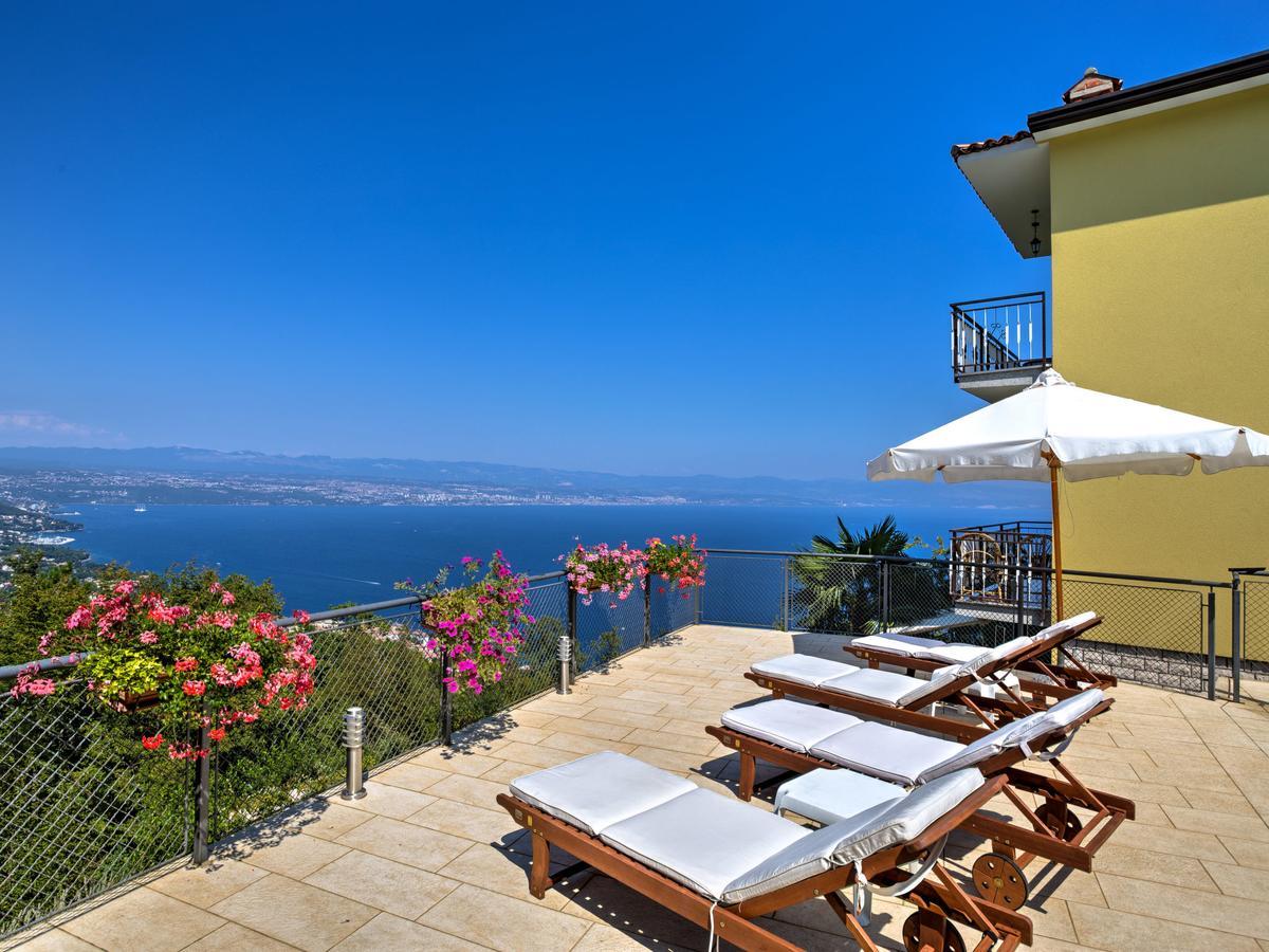 Apartment Laurus-1 By Interhome Lovran Εξωτερικό φωτογραφία